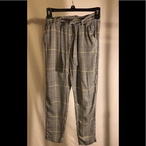 Girls checkered dress pants❤️